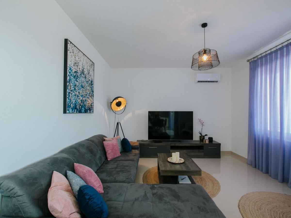 Luxury Apartment Di Trogir Exterior photo
